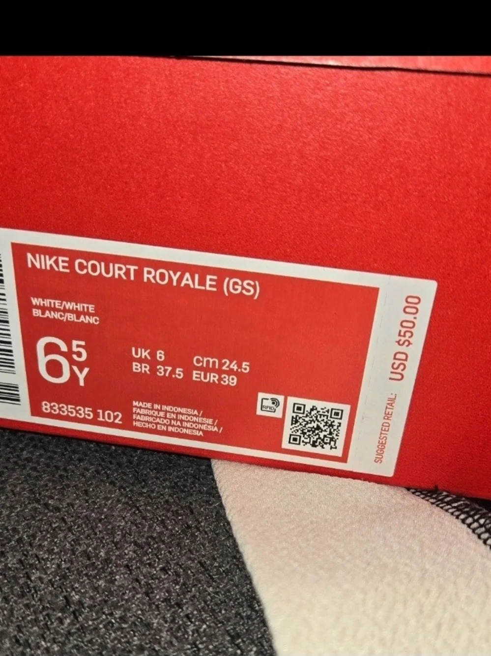 Nike Court Royale Youth Sz 6.5